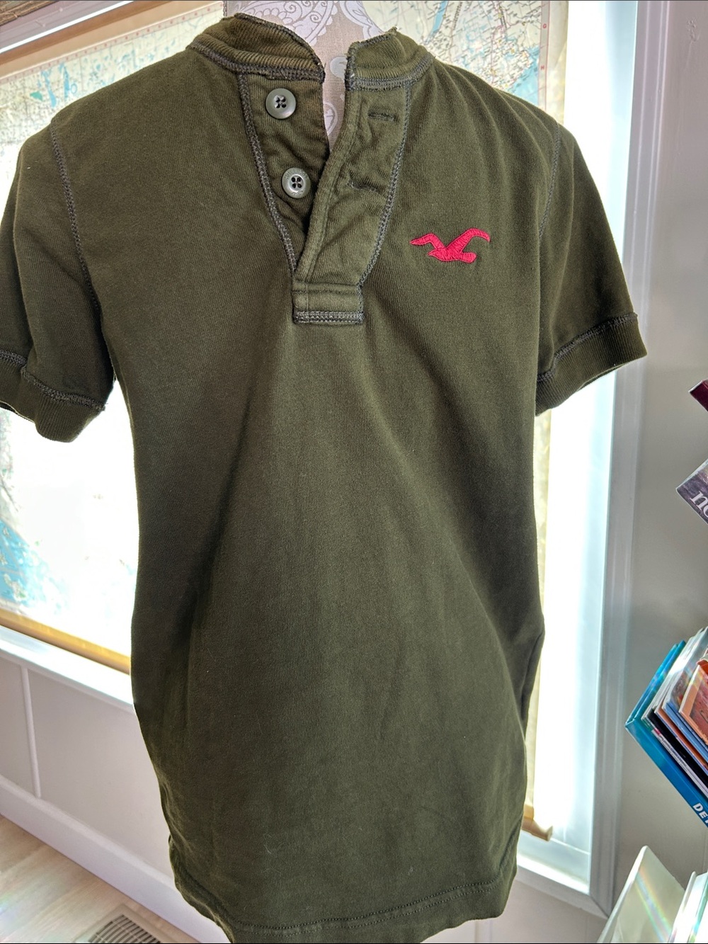 Hollister Olive Short-Sleeve Henley Polo with Pink Logo
